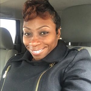 Meet your Posher, Joy